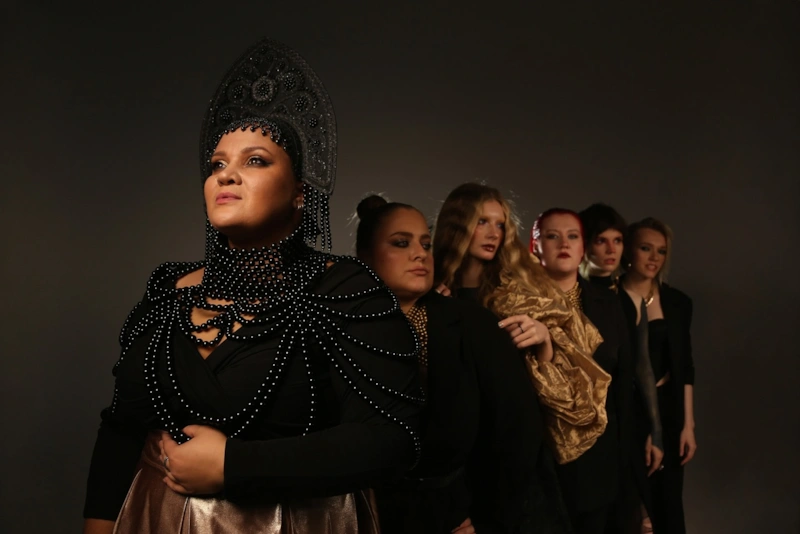 Состав группы «Рашн Вуман»