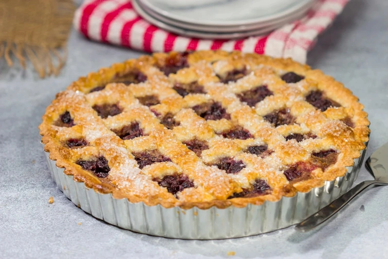 Итальянская кростата с вишней: решетчатый пирог Итальянская кростата с вишней: решетчатый пирог