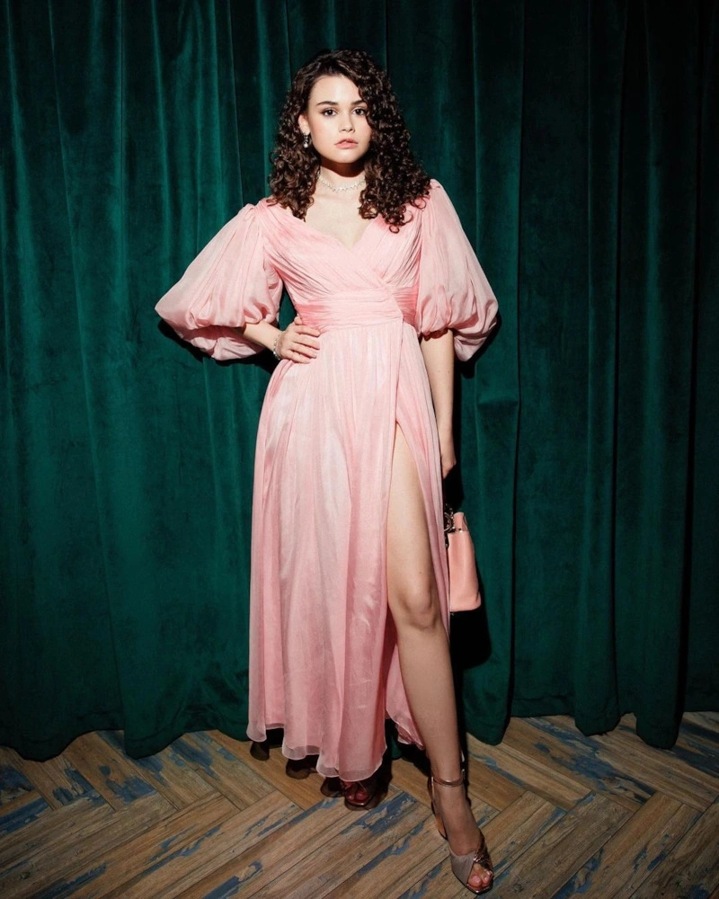 Анфиса Вистингаузен в платье