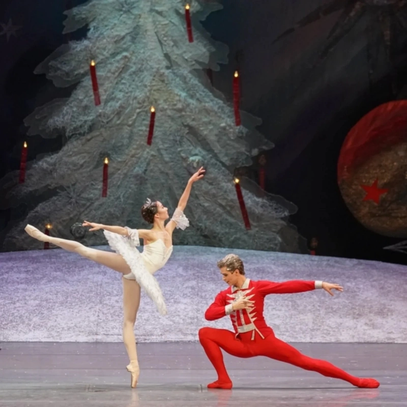 Елизавета Кокорева и Даниил Потапцев