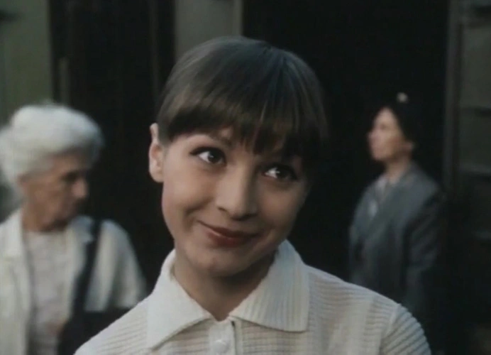 Ксения Качалина в фильме «Над тёмной водой»