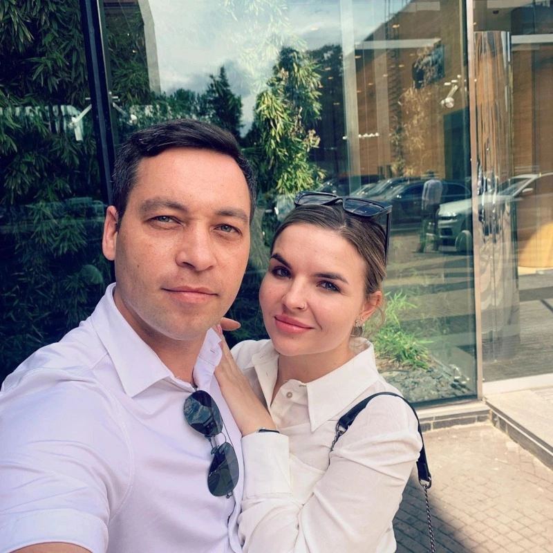 Стас Каримов с женой