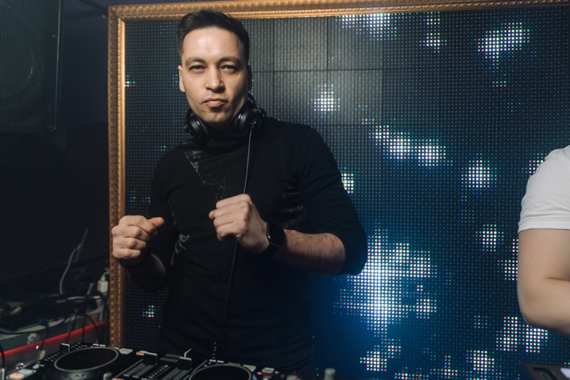 Диджей Стас Каримов 