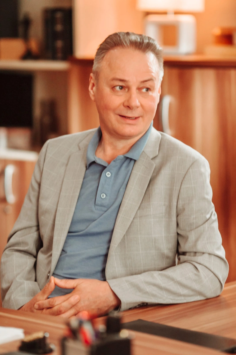 Игорь Николаев в сериале «Тайны следствия» Игорь Николаев в сериале «Тайны следствия»