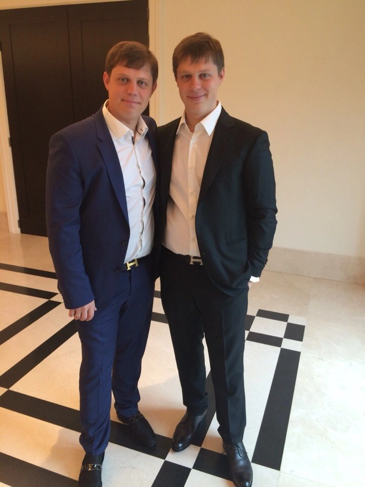 Евгений Бешенцев с братом-близнецом Юрием