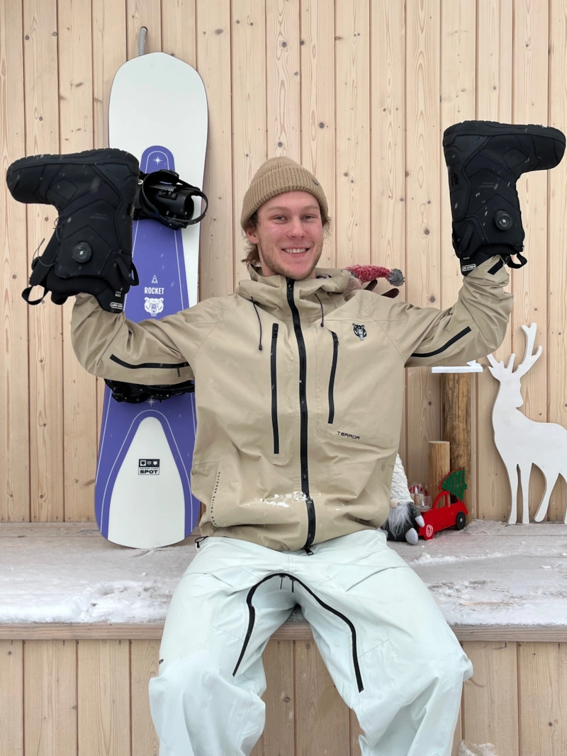 Сноубордист Евгений Генин 