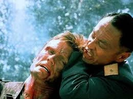 Кэри-Хироюки Тагава и Дольф Лундгрен Кэри-Хироюки Тагава и Дольф Лундгрен