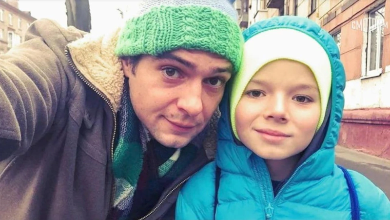 Сын актера Павла Баршака внезапно оказался парализован. Сын актера Павла Баршака внезапно оказался парализован.