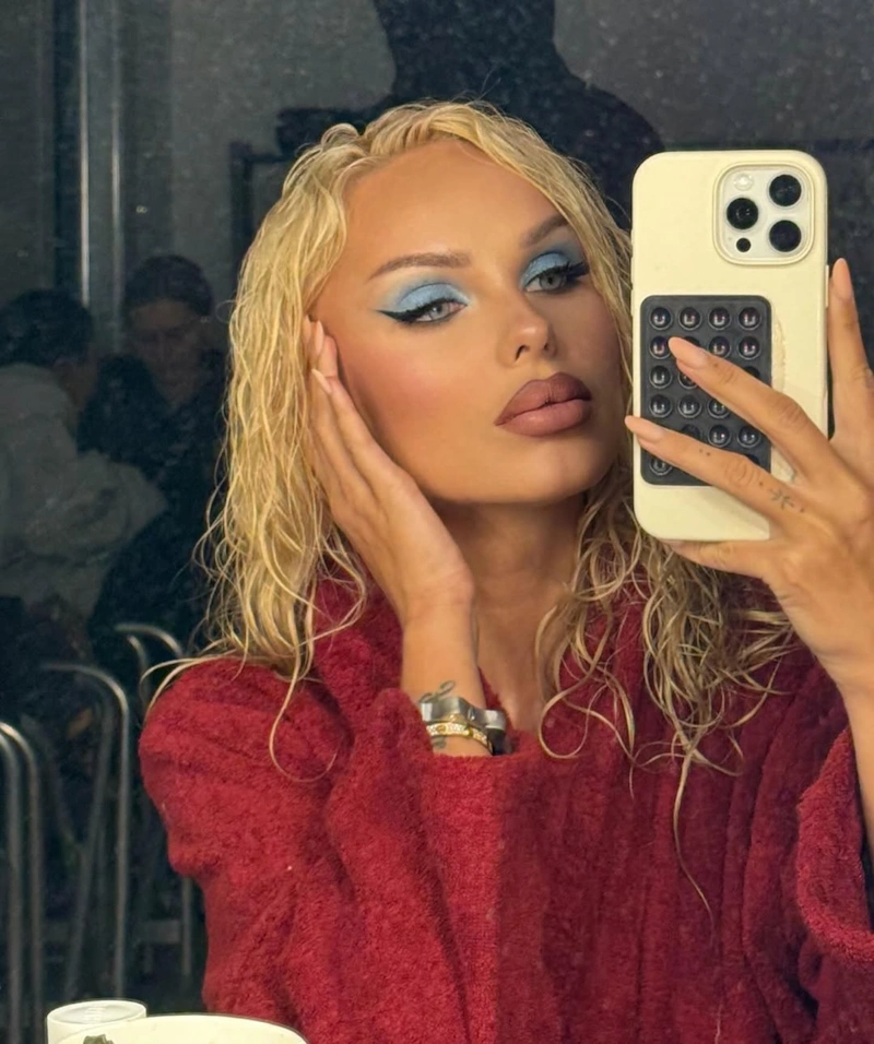 Певица Ханна