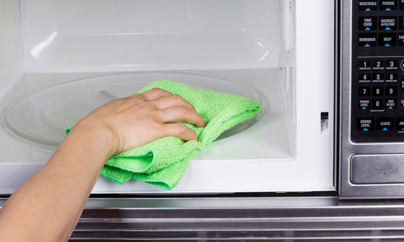 Чистка микроволновки паром: простой секрет Чистка микроволновки паром: простой секрет