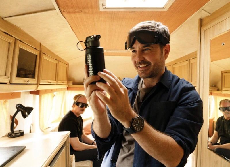 Мартин Компстон и Дуглас Хеншэлл в сериале «Клуб мести» Мартин Компстон и Дуглас Хеншэлл в сериале «Клуб мести»