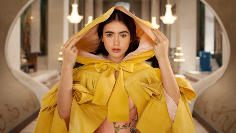 Лили Коллинз стала матерью Лили Коллинз стала матерью