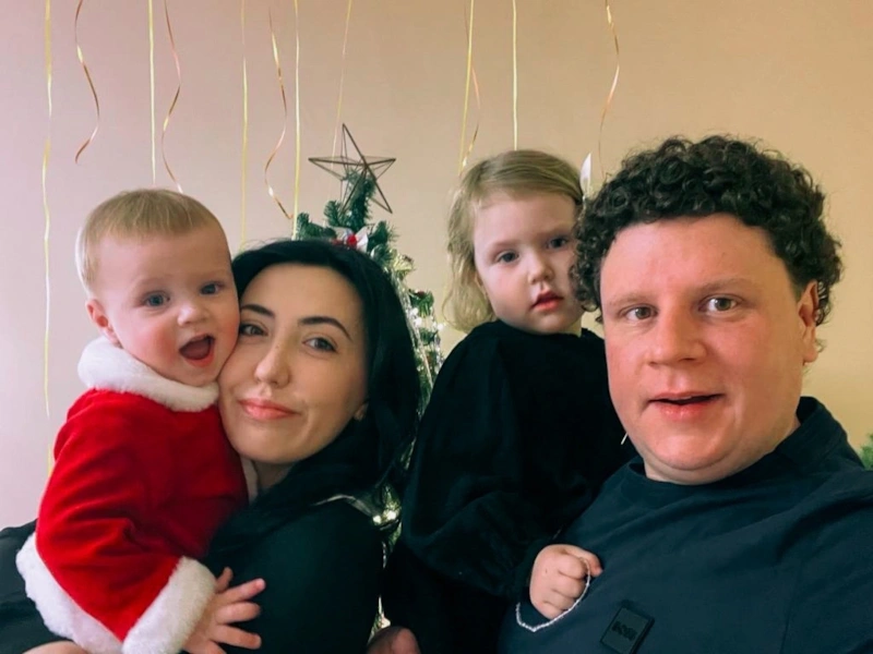 Ригина Гайсина и Евгений Кулик с детьми Ригина Гайсина и Евгений Кулик с детьми