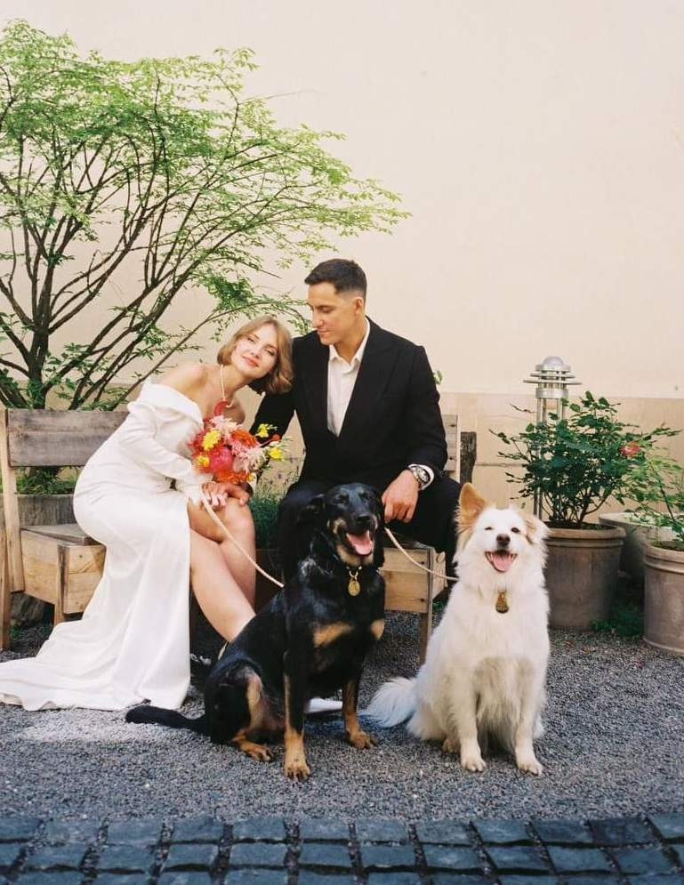 Пловец Никита Королев с женой