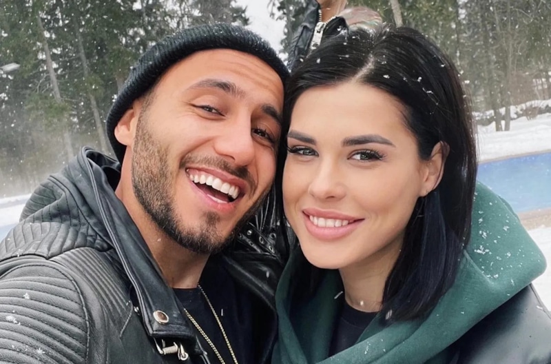 Ирина Пинчук выставила мужа-изменника на улицу с вещами в мусорных пакетах Ирина Пинчук выставила мужа-изменника на улицу с вещами в мусорных пакетах