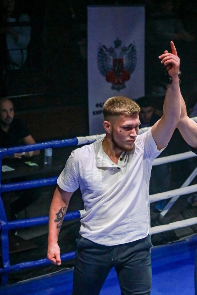Кировский боец ММА Матвей Леванов