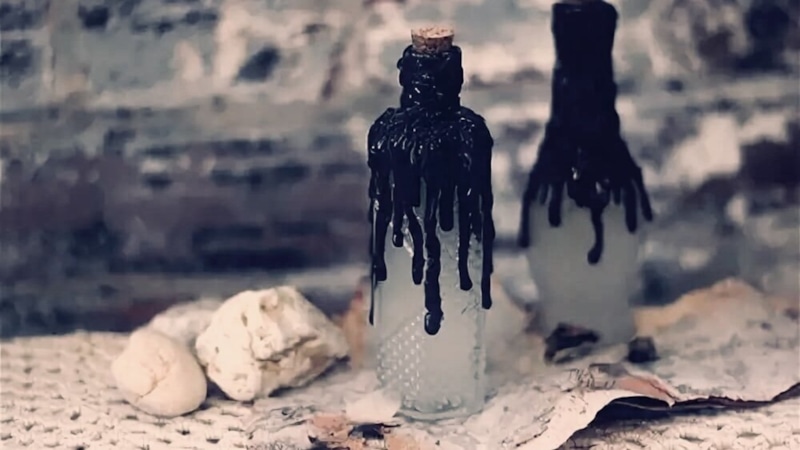 «Ведьмины бутылки»: загадки прошлого