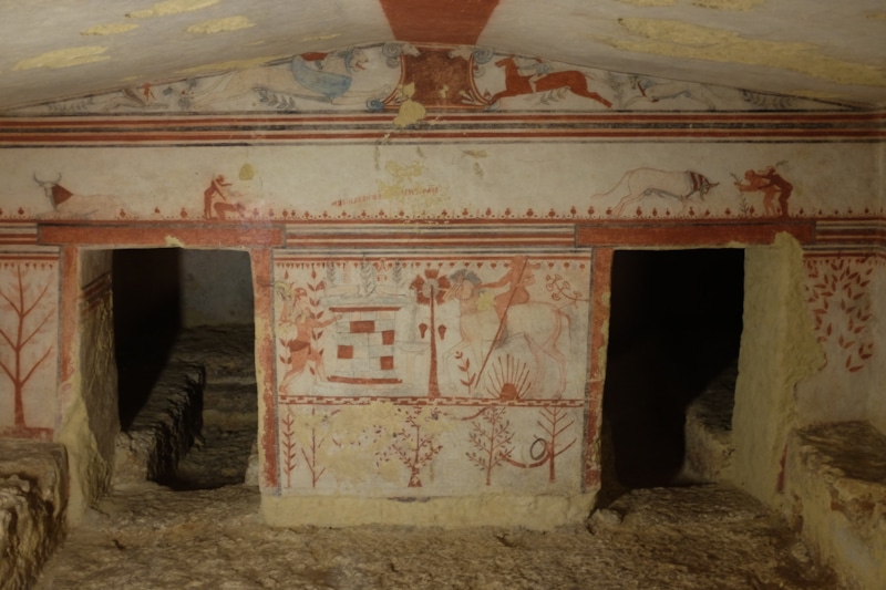 Этрусская гробница: уникальные фрески и древние тайны