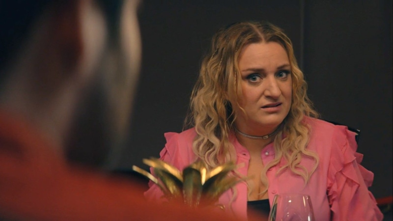 Дэйзи Мэй Купер в сериале «Я в своем уме?»