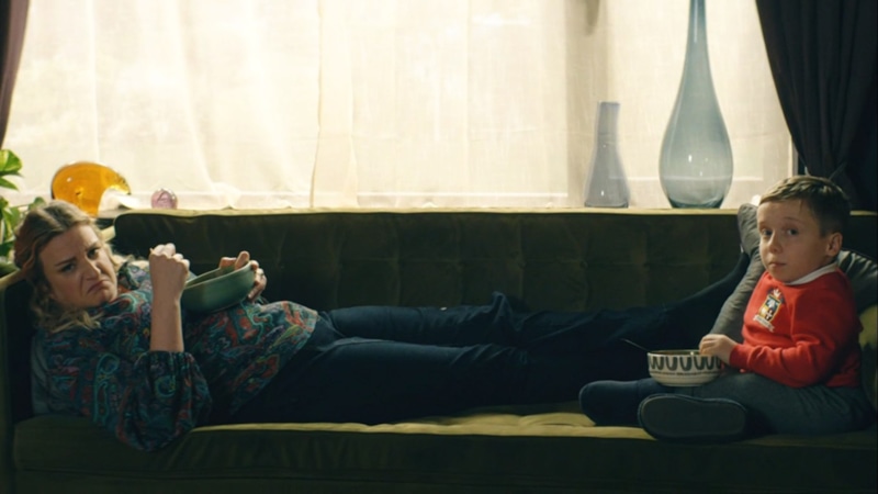 Дэйзи Мэй Купер и Ленни Раш в сериале «Я в своем уме?»