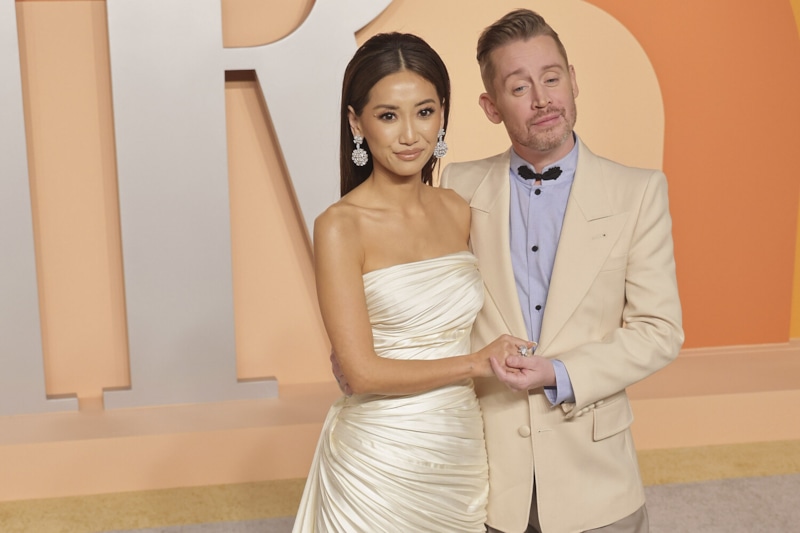 Невеста рассказала о беспомощности Маколея Калкина Невеста рассказала о беспомощности Маколея Калкина