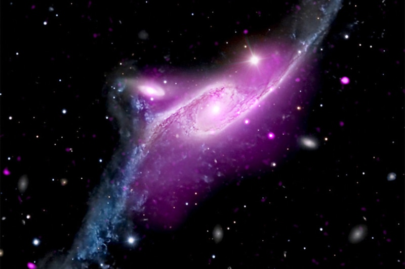 Галактика 3C 315: редкая структура