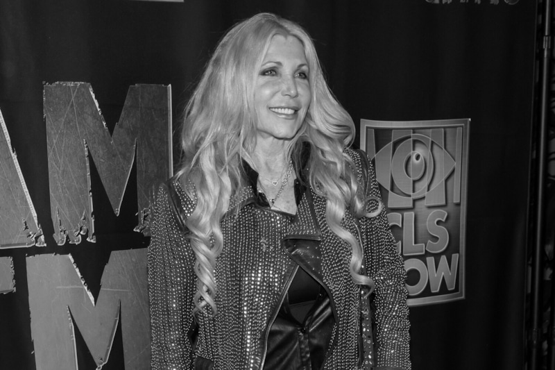 СМИ раскрыли трагическую причину гибели звезды «Спасателей Малибу» Памелы Бах