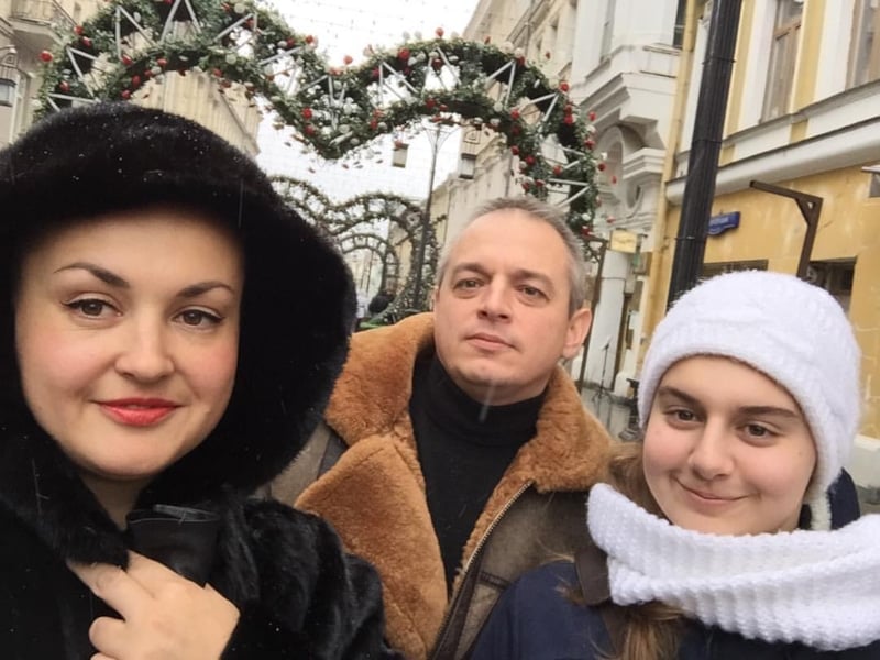 Елена Серова с мужем и дочерью Елена Серова с мужем и дочерью