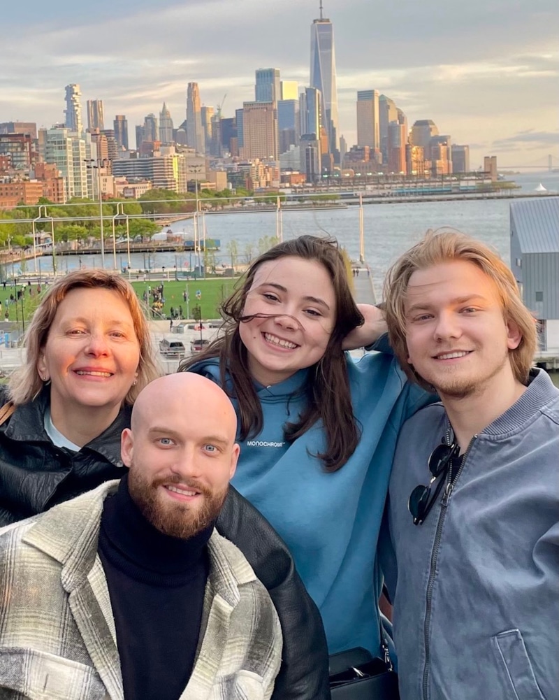 Мария Серебрякова с детьми