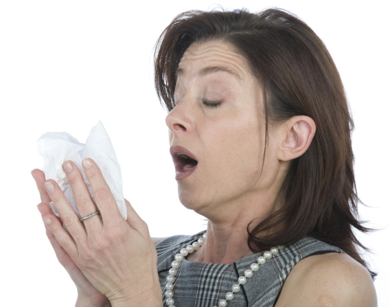 Чихание и сосудистые проблемы: когда это опасно
