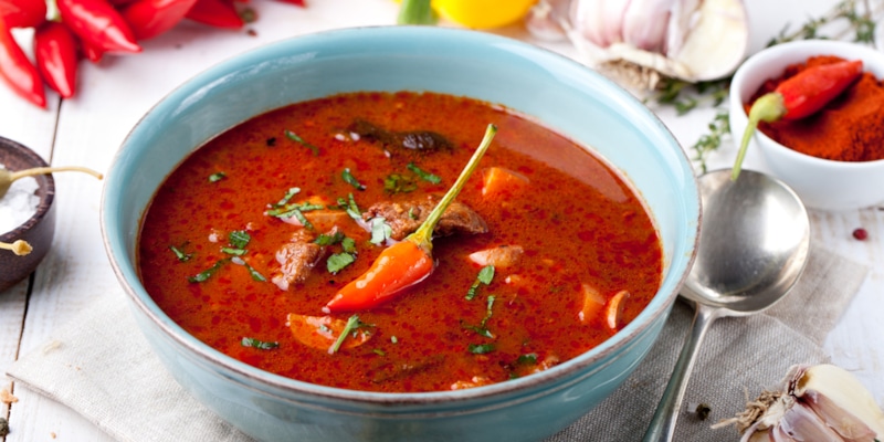 Гуляш с паприкой и говядиной: потрясающе вкусно Гуляш с паприкой и говядиной: потрясающе вкусно