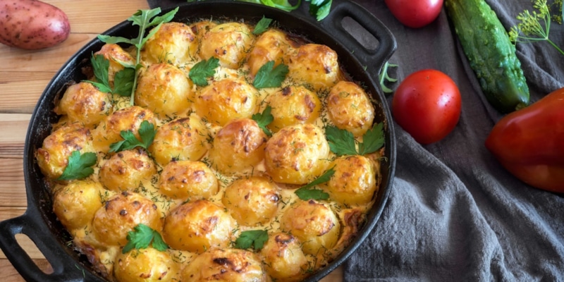 Картофель с творожно-сырным соусом: сливочная нежность