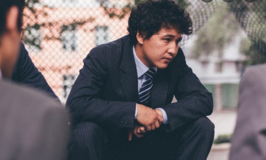 Шарип Серик в фильме «Районы»