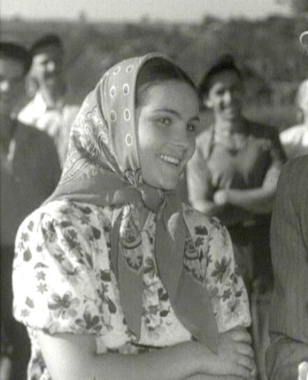 Таисия Литвиненко в фильме «Максим Перепелица»