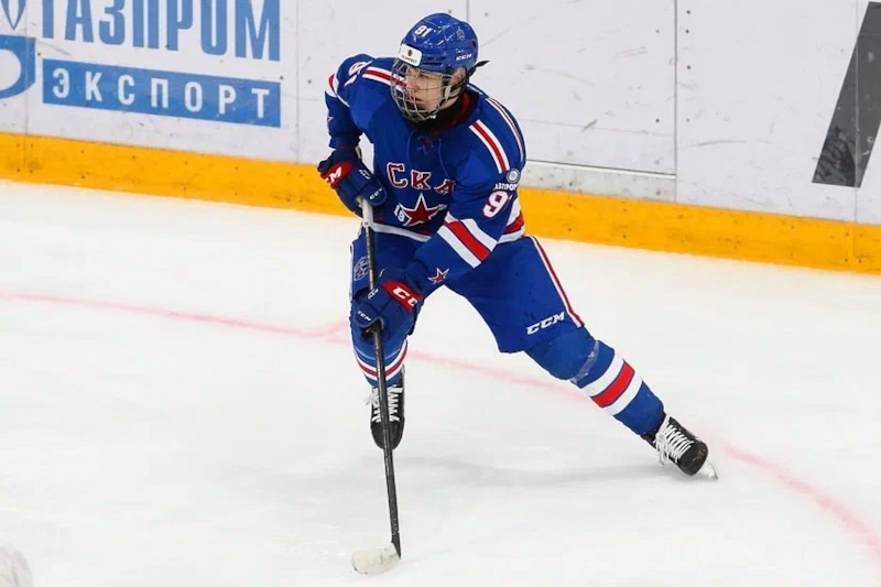 Нападающий СКА Иван Демидов 