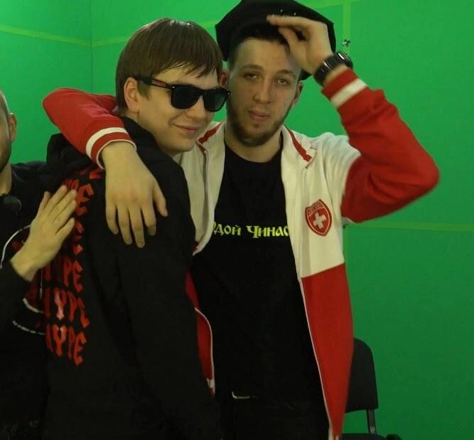 Слава КПСС и Booker