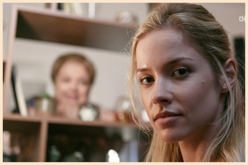 Полина Давыдова в сериале «Начнем все снова» Полина Давыдова в сериале «Начнем все снова»