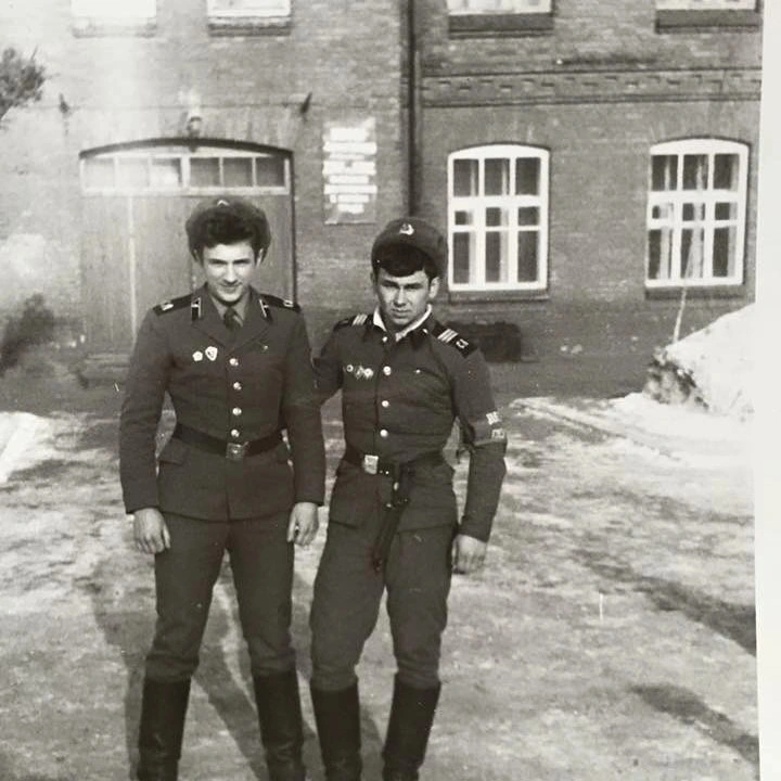 Олег Комаров в молодости Олег Комаров в молодости