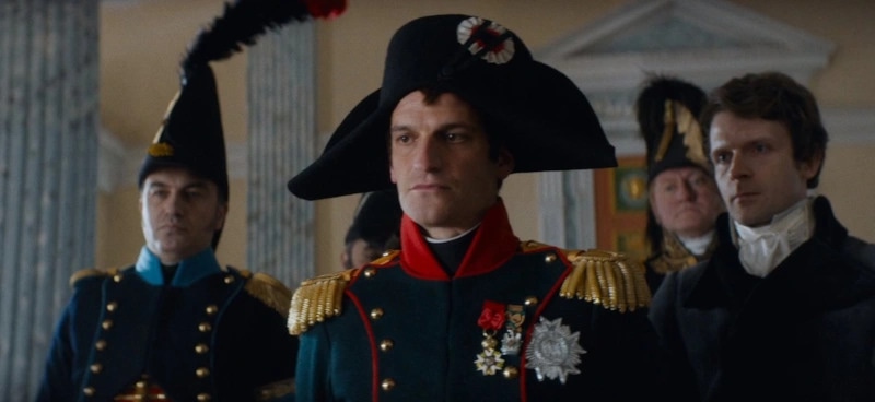Пьер Бурель в роли Наполеона Бонапарта