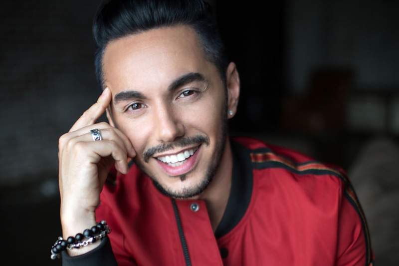 Тимур Родригез тайно оформил развод