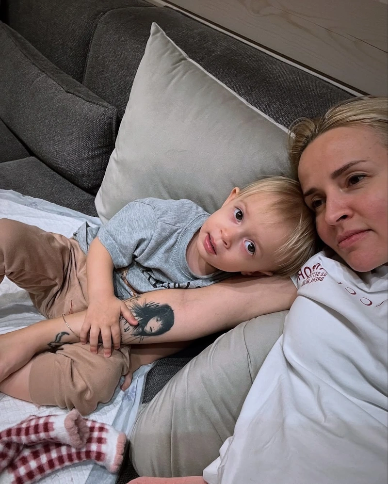 Саша Даль с дочерью Саша Даль с дочерью