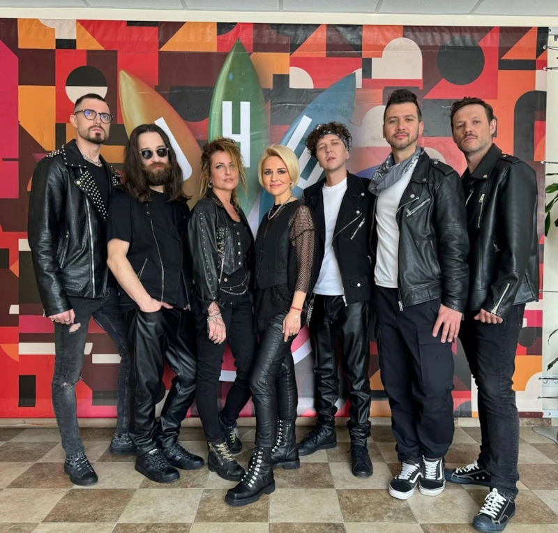 Саша Даль и группа «Фрукты» Саша Даль и группа «Фрукты»