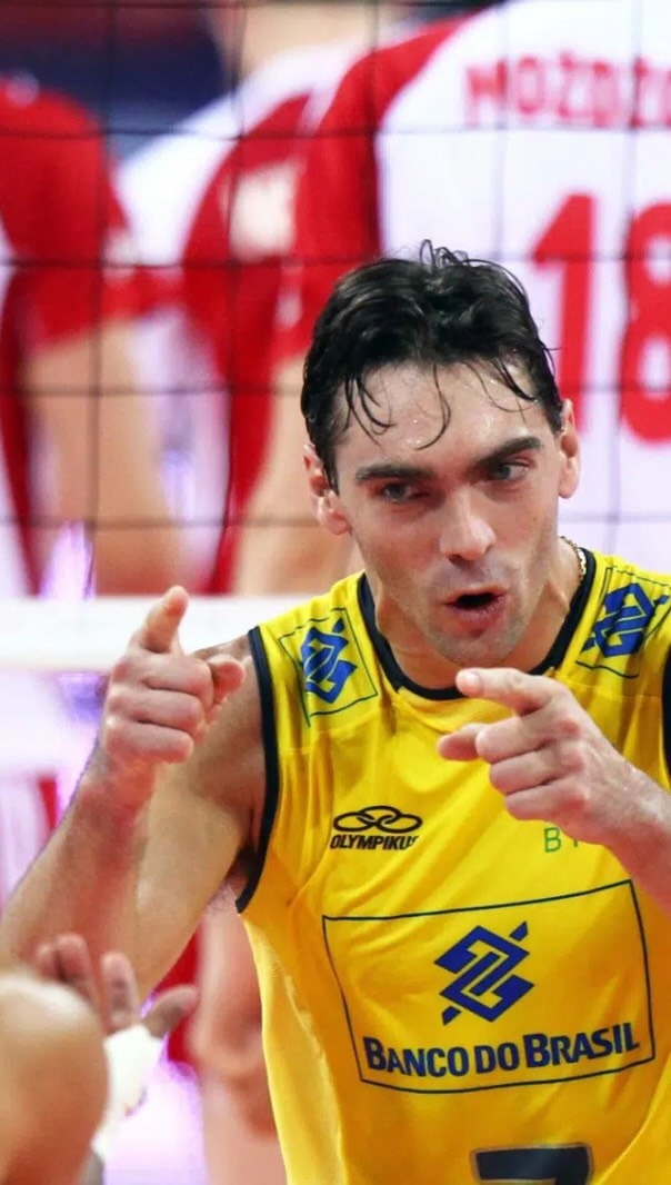 Бразильский волейболист Жиба Бразильский волейболист Жиба