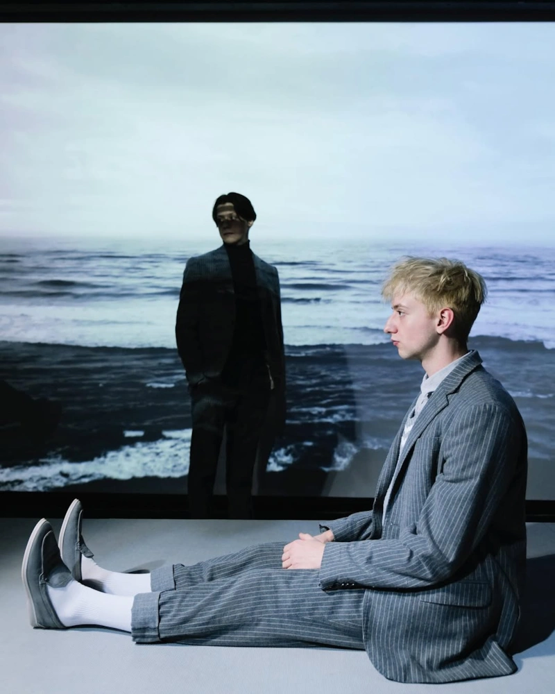 Иван Злобин в спектакле «Коралловый остров»