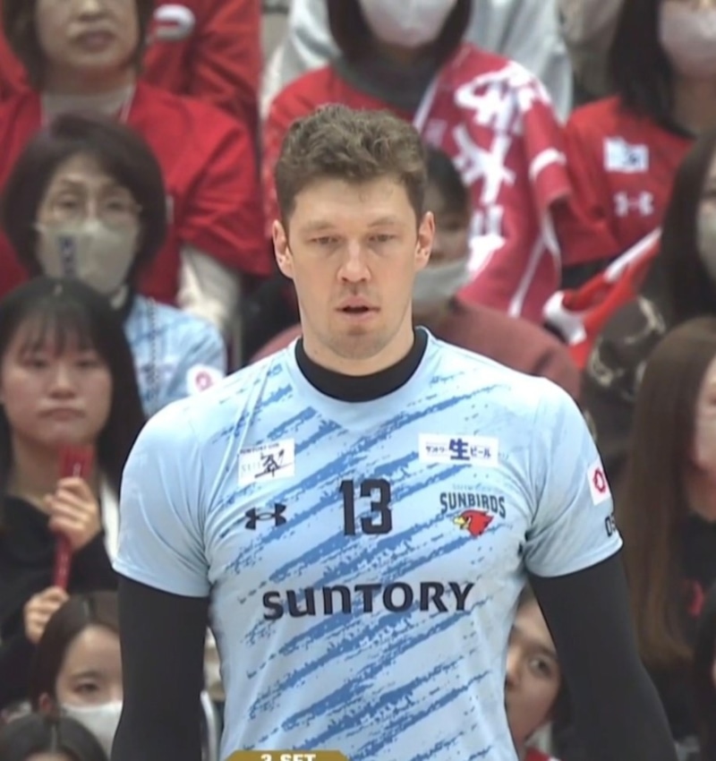 Дмитрий Мусэрский в команде «Сантори Санбёрдз»