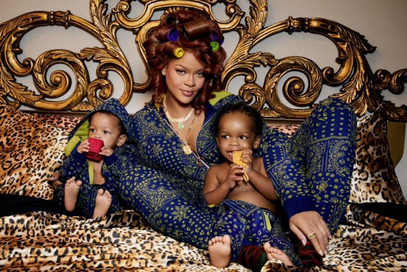 Рианна с детьми