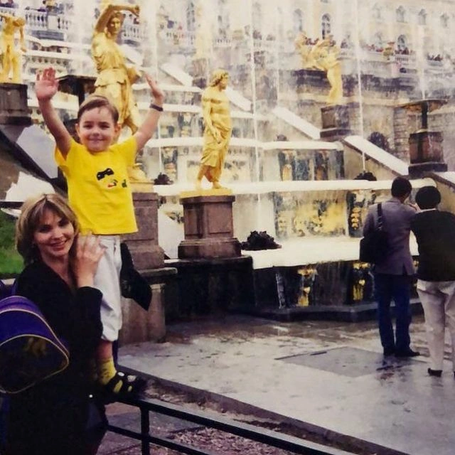 Юрий Насонов в детстве Юрий Насонов в детстве
