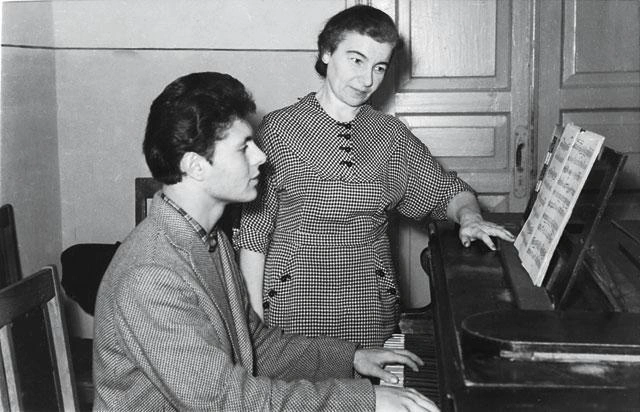 Генри Резник в молодости