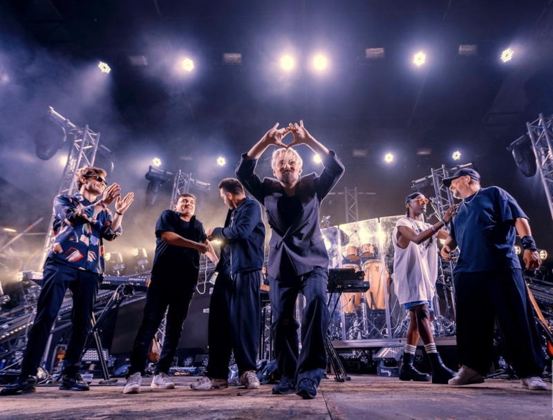 Антон Севидов на концерте Tesla Boy