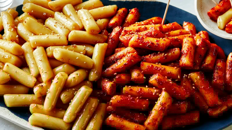 Корейская классика: токпокки с кимчи Корейская классика: токпокки с кимчи